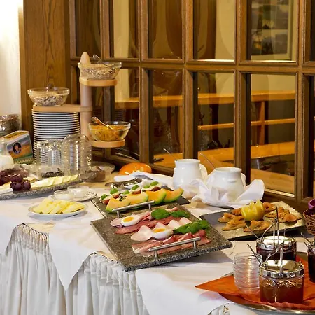 Gaestehaus Sanssouci Πανσιόν 3*