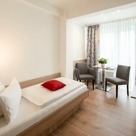 Casa de hóspedes Gaestehaus Sanssouci 3*